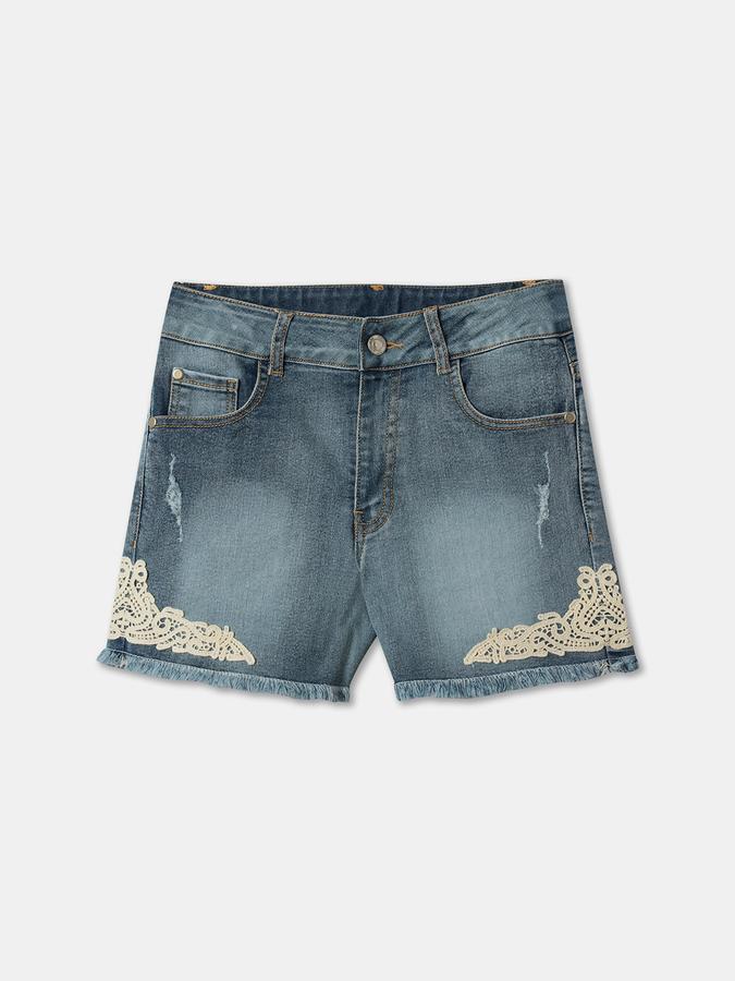 Girls Embroidered Regular Fit Shorts image number 0
