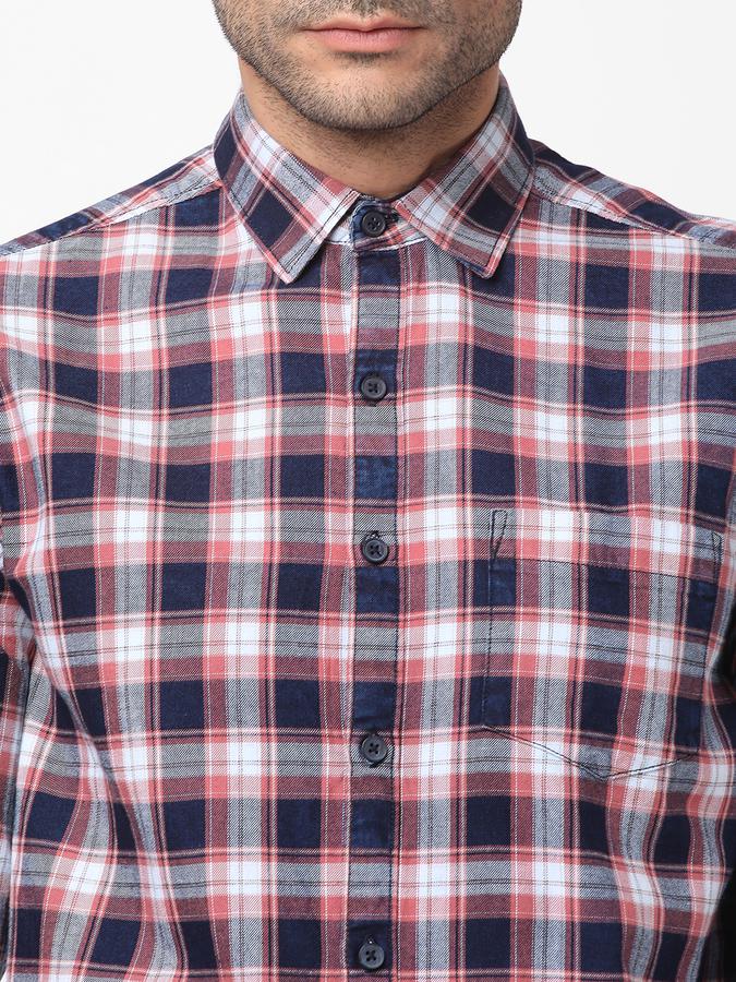 R&B Men Red Casual Shirts image number 3