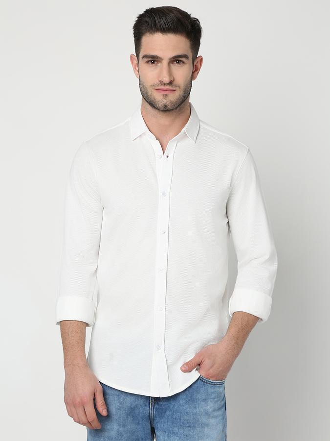 Men Regular Fit Shirt with Button Closure image number 0