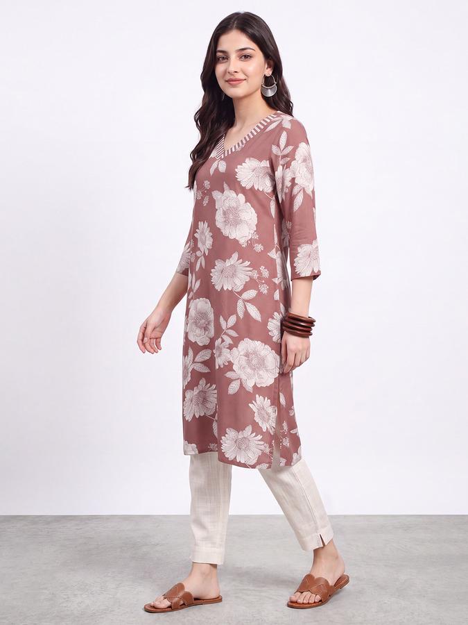 R&B Womens Coral Three-Quarter Sleeves V Neck Floral Printed Straight Kurta