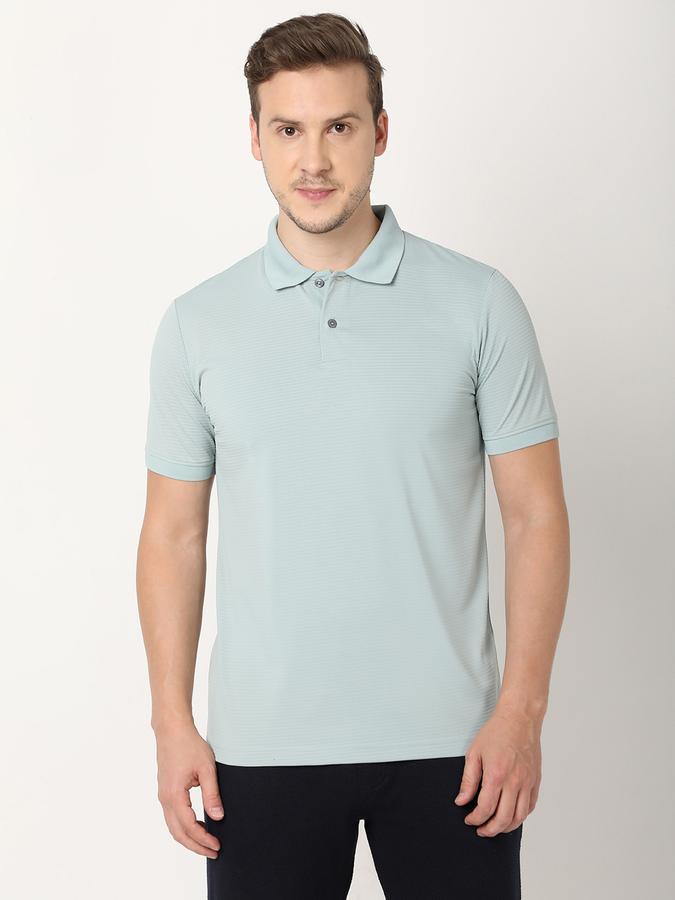 Men Solid Regular Fit T-shirt image number 0