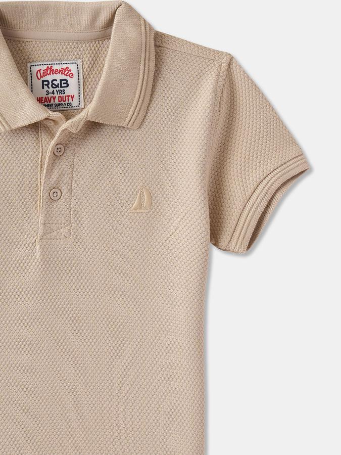 Boys Solid T-shirt image number 2