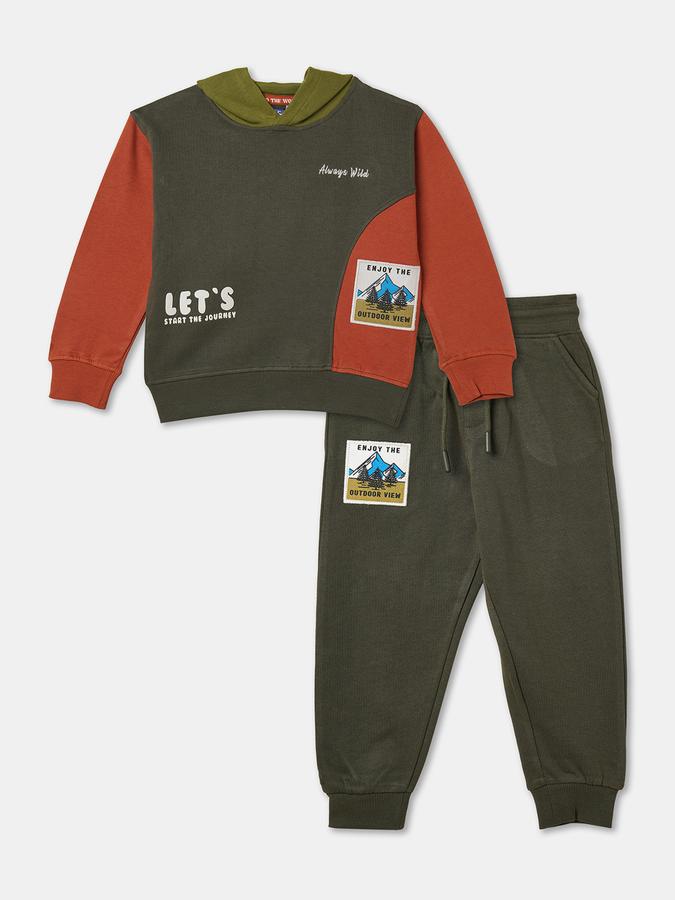 Boys Relaxed Fit Full Sleeve Hooded SweaT-Shirt