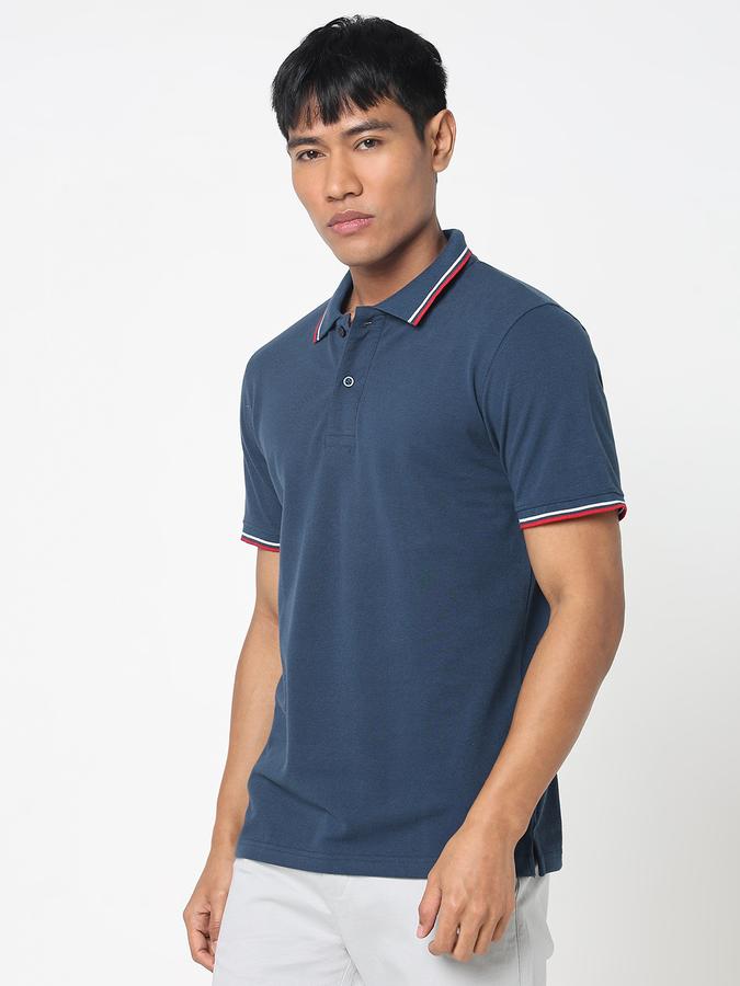 Solid Men Peter Pan Collar T-Shirt image number 2