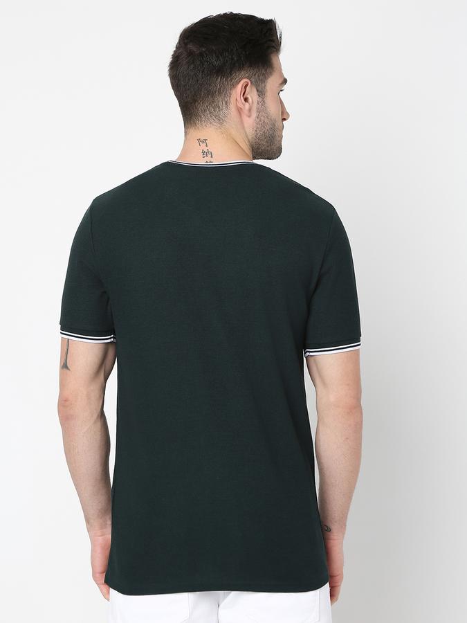 Men Regular Fit Round-Neck T-Shirt image number 3