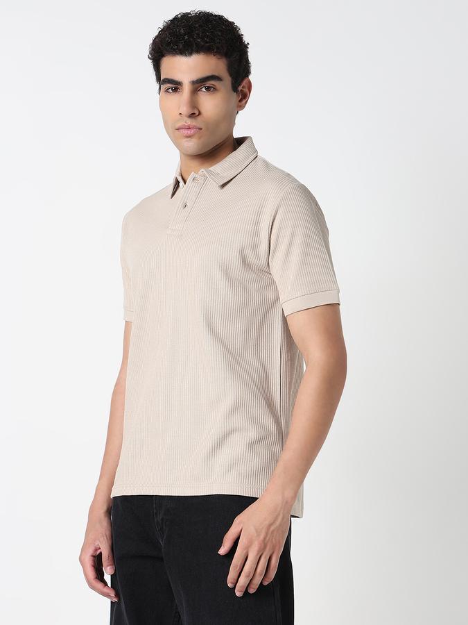 Solid Men Polo Neck T-Shirt image number 3