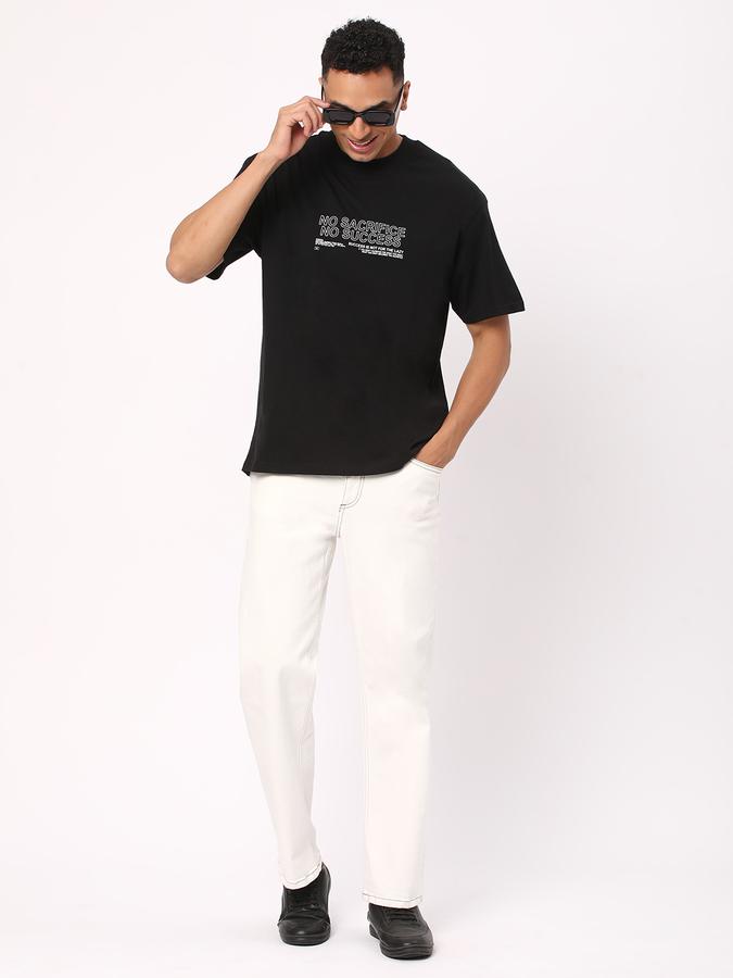 Men Regular Fit Round-Neck T-Shirt image number 1