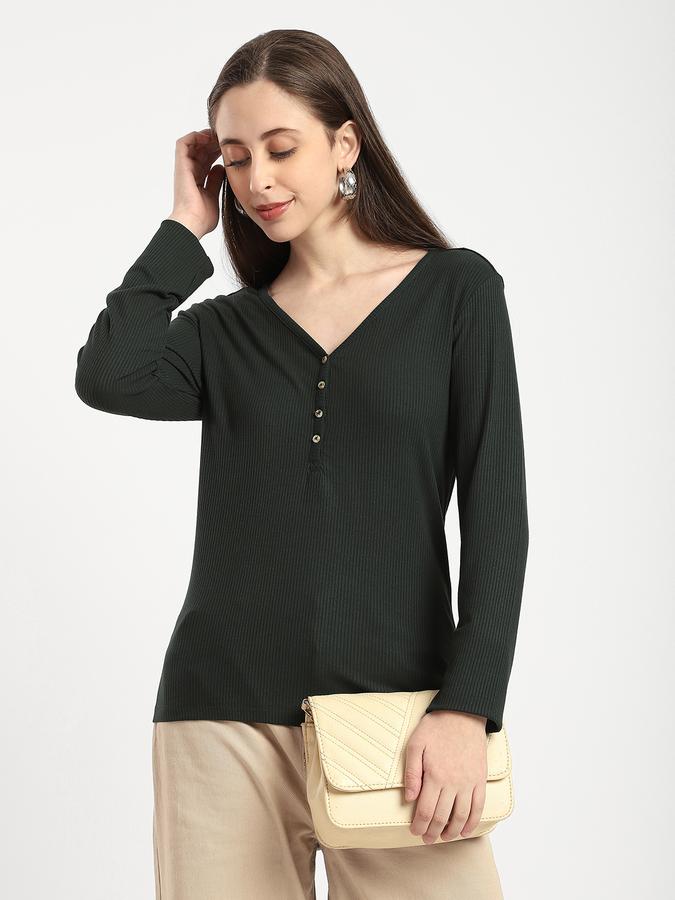 Women Cotton Regular Fit V-Neck Solid Top