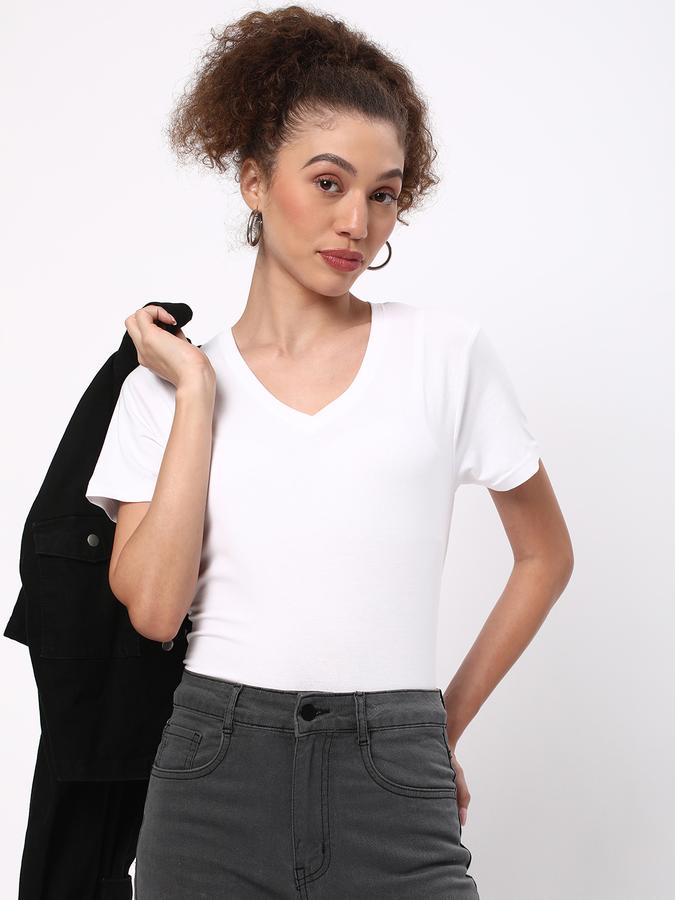 Women Regular Fit Round-Neck T-Shirt image number 0