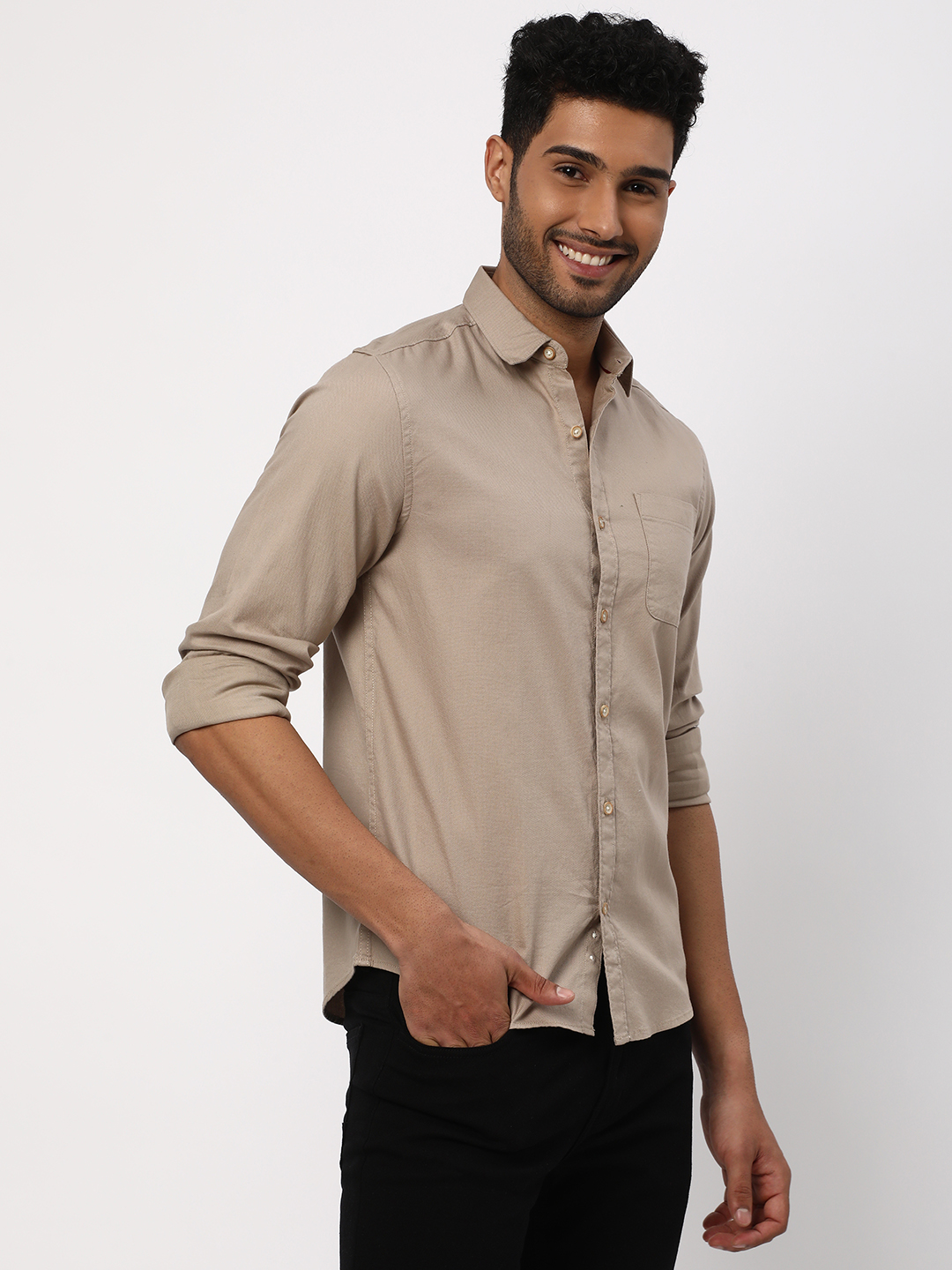 Spread-Collar Shirt with Full Sleeves image number 6