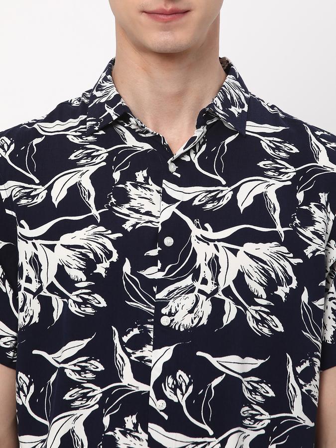 R&B Men Floral Print Shirt Spread Collar image number 3