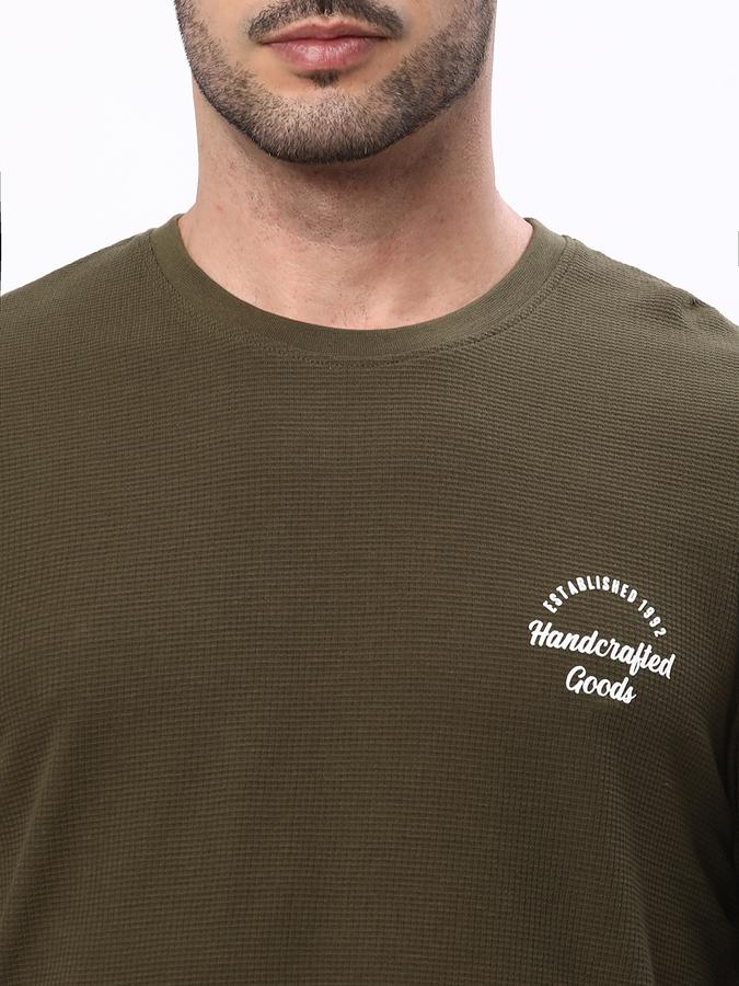 Men Typographic Print Round-Neck T-Shirt image number 3
