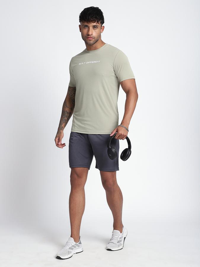 Men Polyester Regular Fit Elastic Waist Solid Shorts