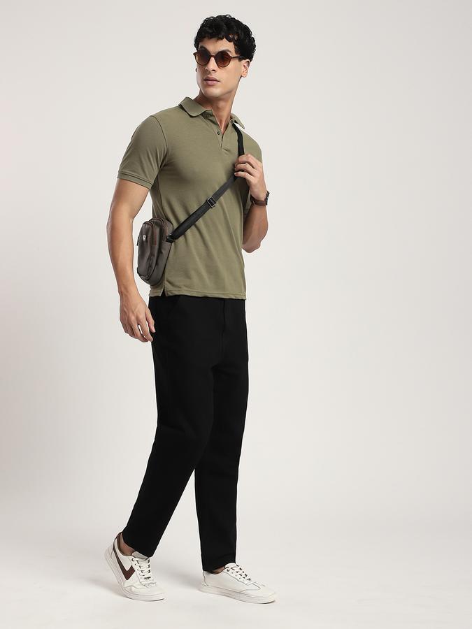 Men Cotton Blend Relaxed Fit Mid Rise Clean Look Jeans