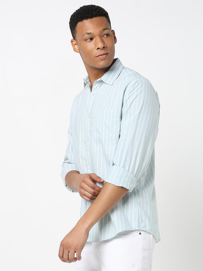 Men Striped Casual Light Shirt image number 2