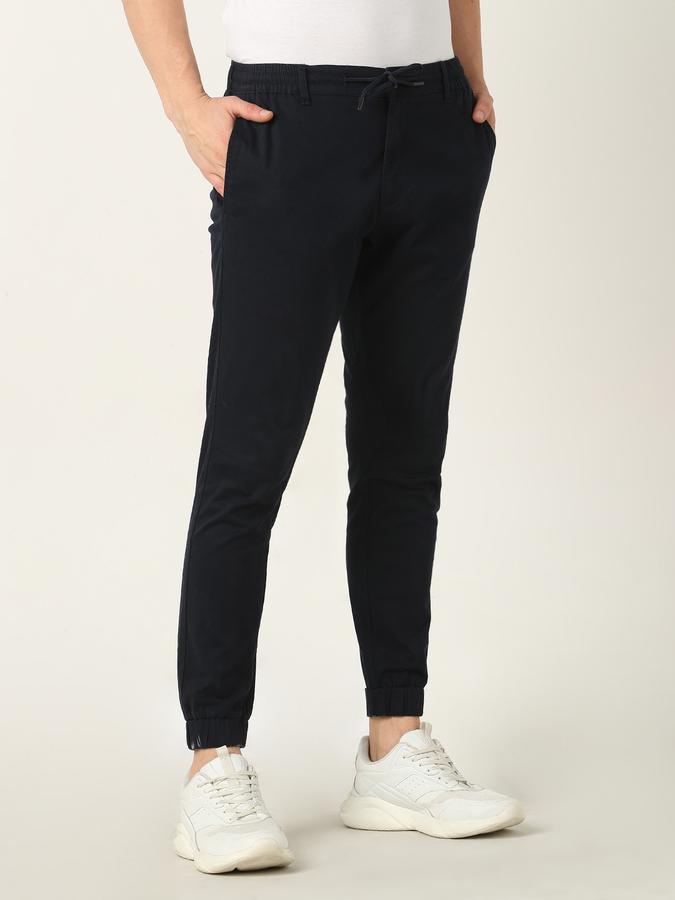 Men Slim Fit Flat-Front Trousers image number 2