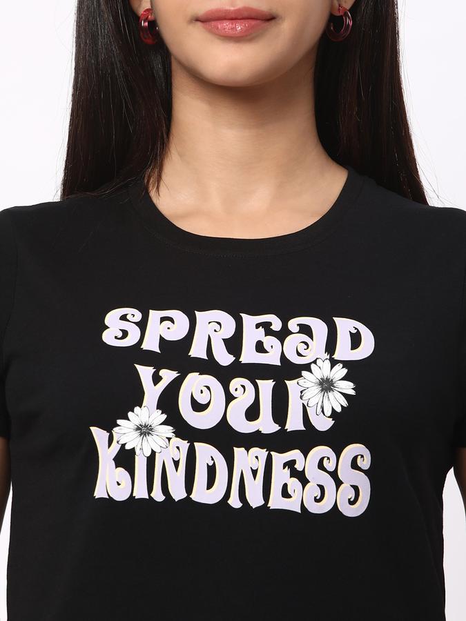 Women Regular Fit Graphic T-Shirt image number 3