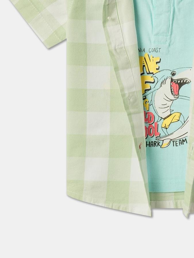 Boys Checked Relaxed Fit Shirt image number 3