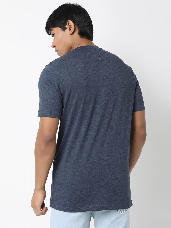 Men Typographic Print Regular Fit Crew-Neck T-Shirt data-index=