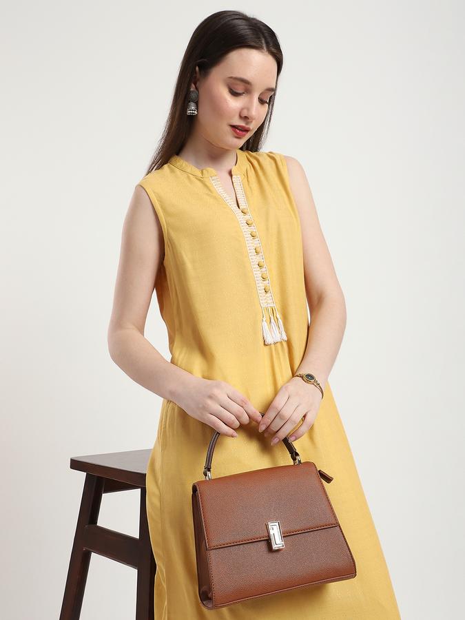 Women Viscose Regular Fit Mandarin Collar Embroidered Kurta