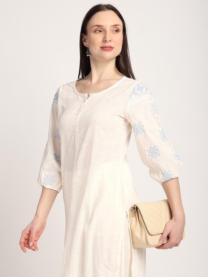 Women Cotton Regular Fit Round Neck Embroidered Kurta