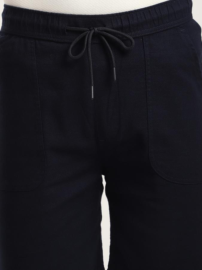 Men Cotton Blend Regular Fit Drawstring Waist Solid Shorts