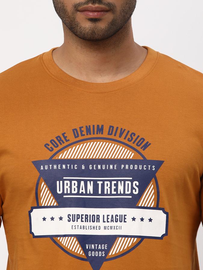 Men Typographic Print Regular Fit T-Shirt image number 3