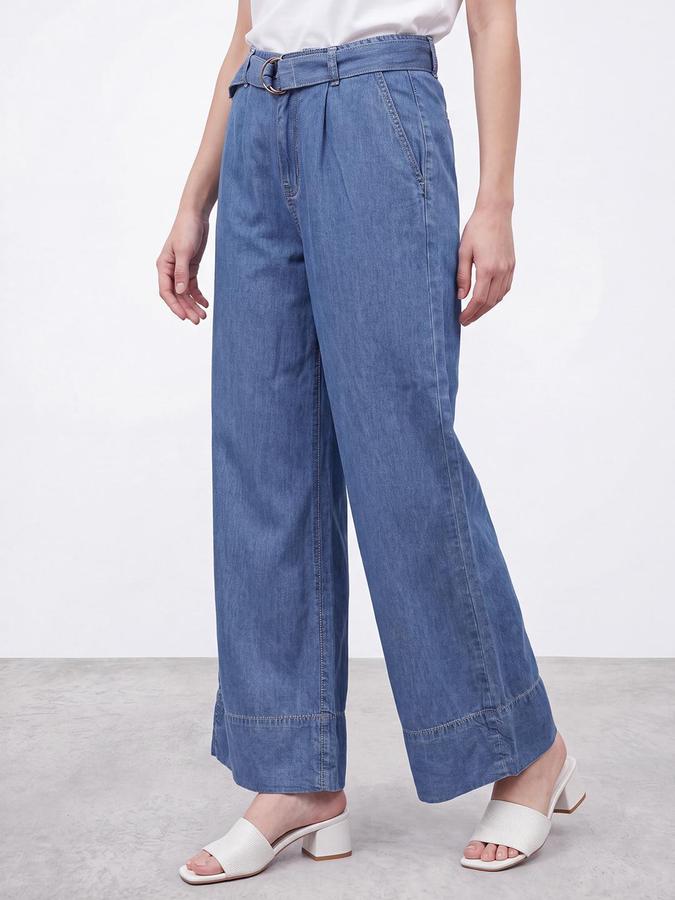 R&B Women Light Blue Mid-Rise Regular Fit With Belt Jeans