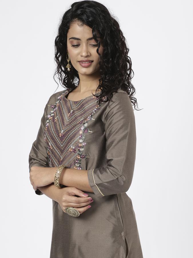 R&B Women Grey Kurtas image number 0