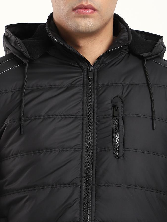 Men Polyester Tapered Quilted Puffer Jacket