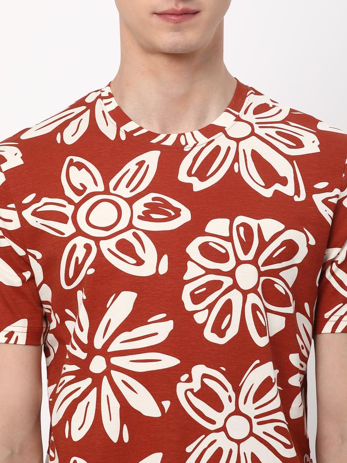 Men Printed Regular Fit Round-Neck T-Shirt image number 3