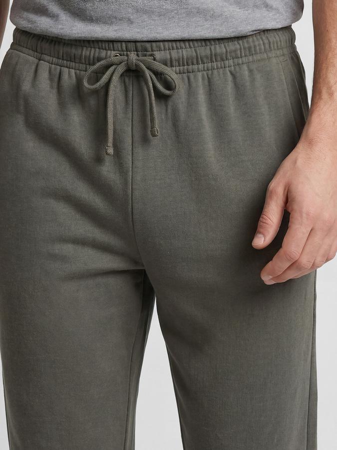 R&B Grey Solid Men Mid-Rise Regular Fit Track Pant