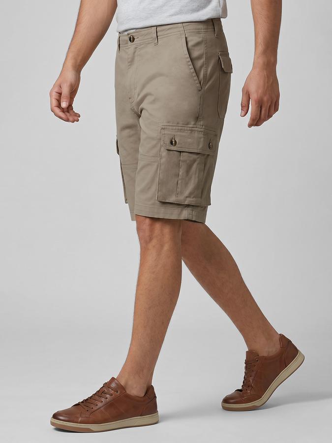 R&B Beige Men Knee Length Mid-Rise Relaxed Fit Shorts