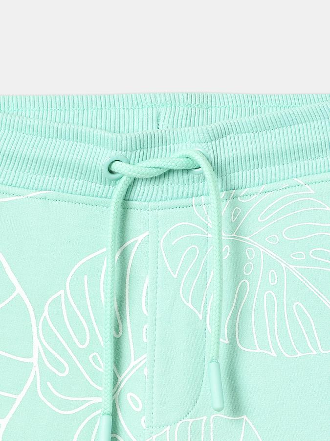 R&B Boys Green Shorts & 3/4Ths image number 3