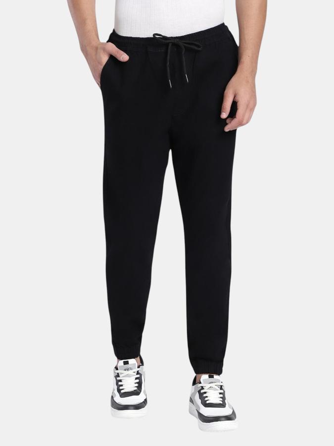 R&B Black Relaxed Fit Men Mid Rise Jeans