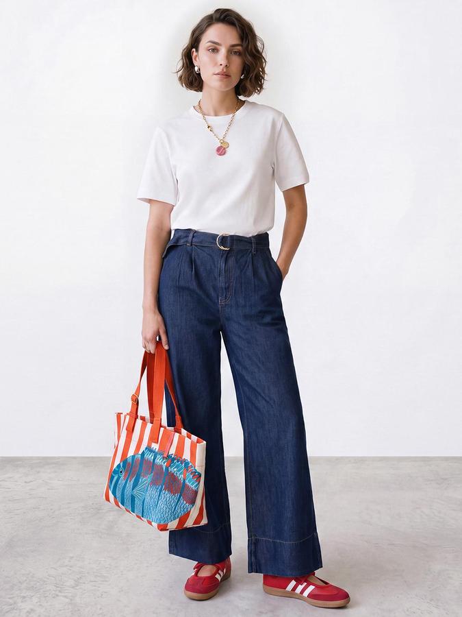 R&B Women Dark Blue Mid-Rise Regular Fit With Belt Jeans