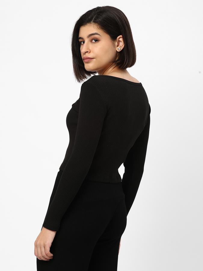 Women Slim Fit Crop Top image number 2