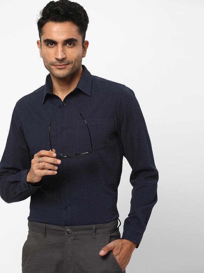 Men Regular Fit Shirt image number 0