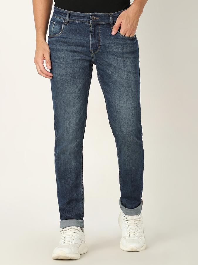 Men Tapered Fit Jeans with 5-Pocket Styling image number 0