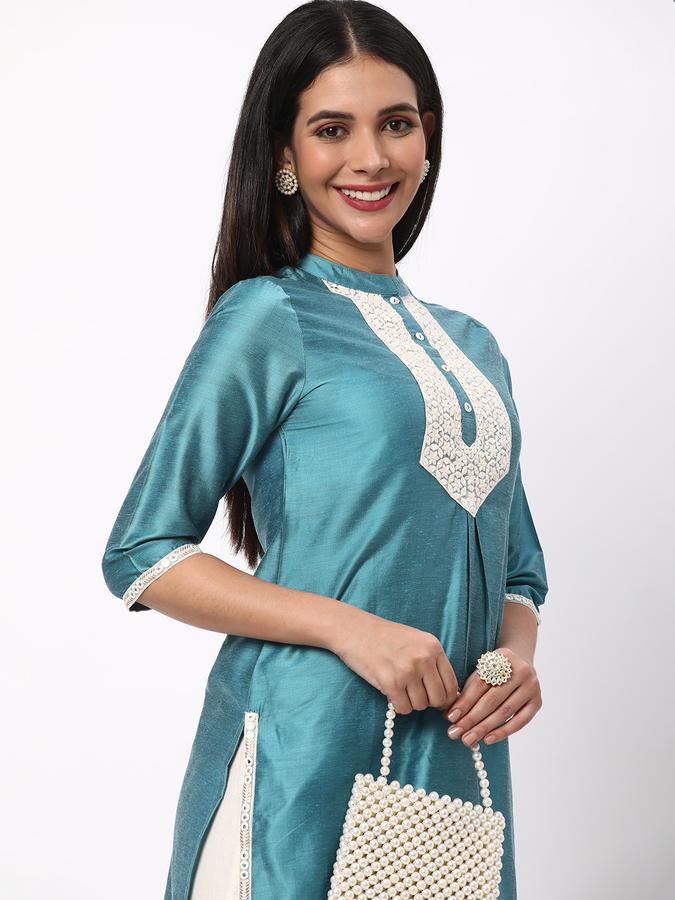 R&B Women's Embroidered Regular Straight Kurta 3-Q Sleeves image number 0