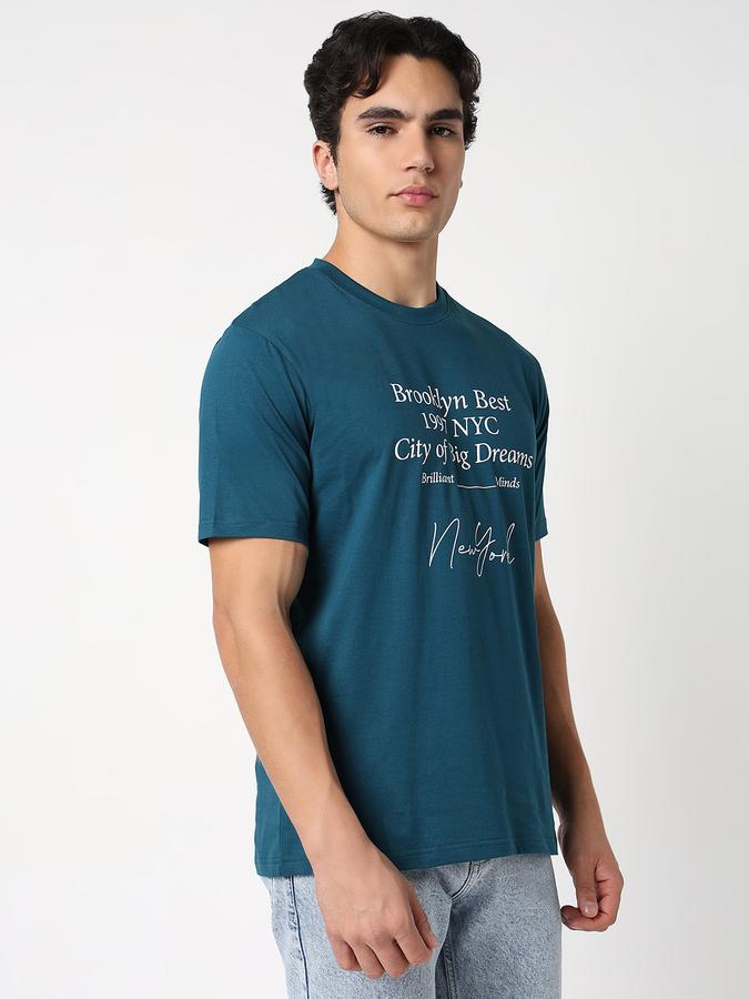 Solid Men Round Neck T-Shirt image number 1