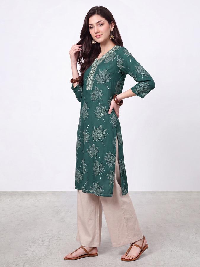 R&B Womens Green Three-Quarter Sleeves V Neck Floral Printed Straight Kurta