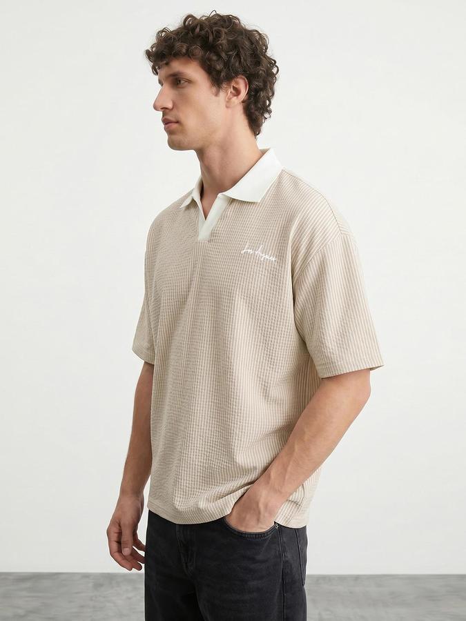 R&B Beige Men Striped Short Sleeves Tshirt