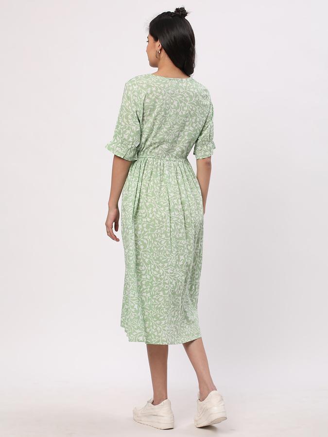 Women Floral Printed Flared Kurta image number 2