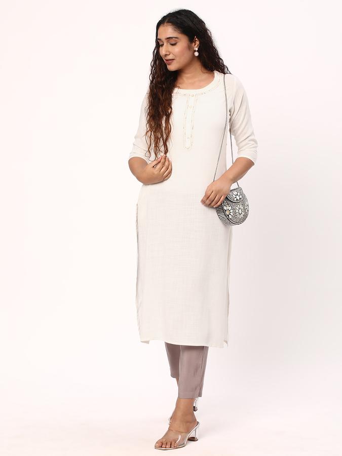 Women Slim Fit Pants image number 1