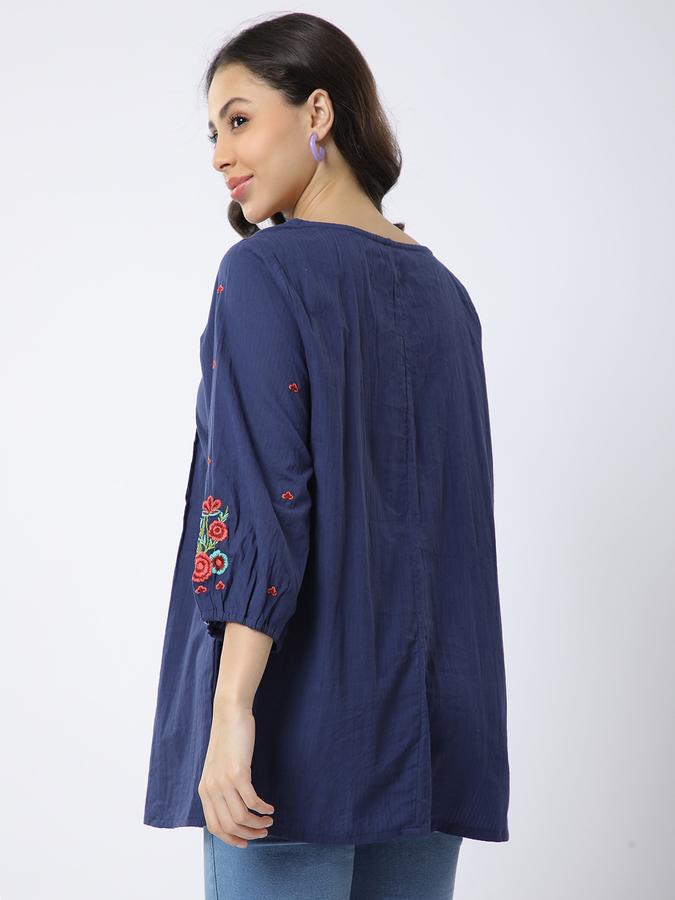 Women Cotton Relaxed Fit Round Neck Embroidered Ethnic Top