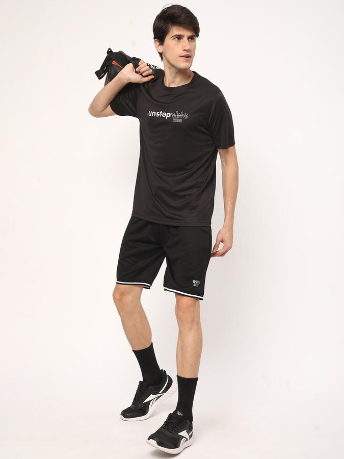 Men Typographic Print Regular Fit Crew-Neck T-Shirt image number 1