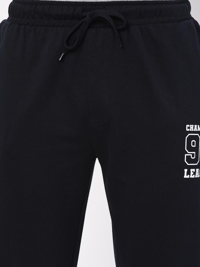 Men Typographic Print Joggers with Drawstring Waist image number 3