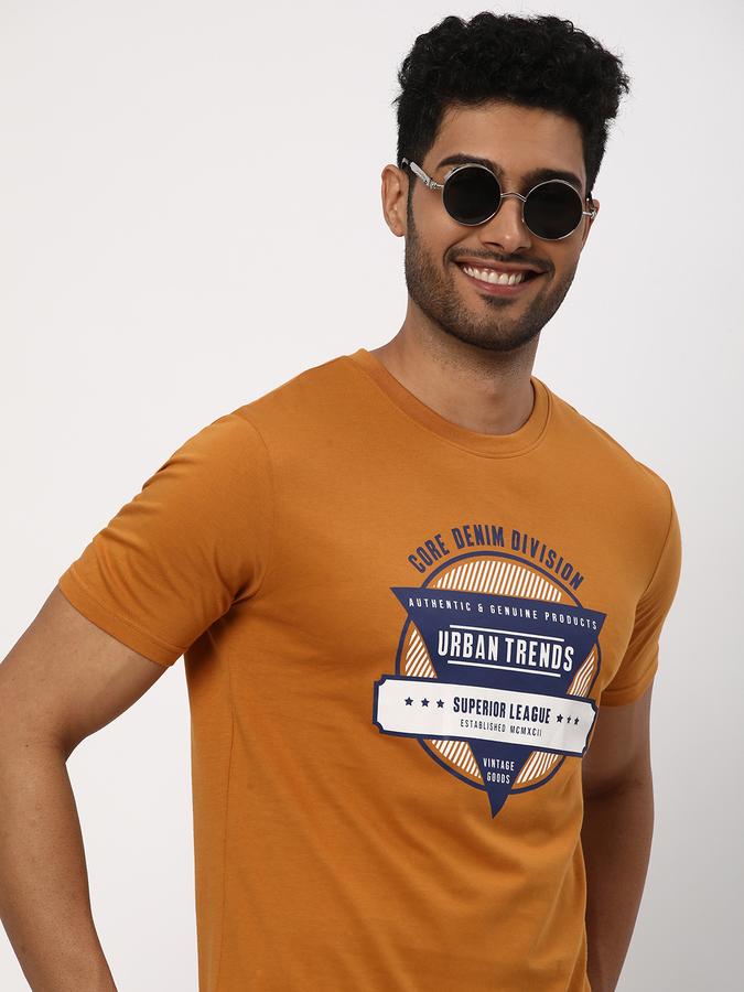 Men Typographic Print Regular Fit T-Shirt image number 0