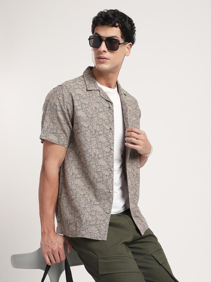 Men Cotton Relaxed Fit Spread Collar Graphic Shirt